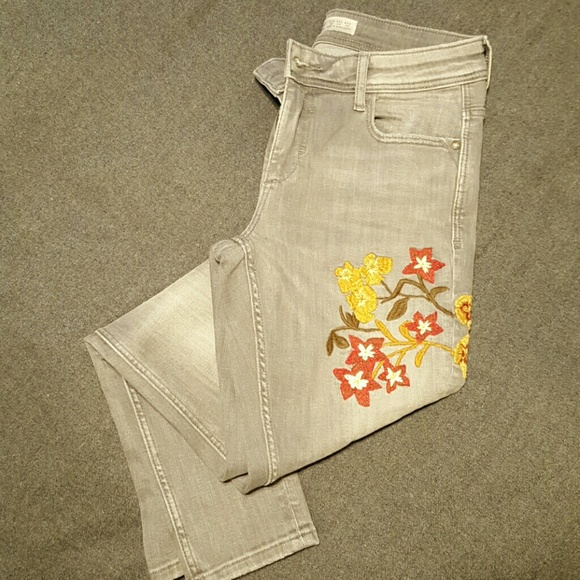 Zara NWOT cropped embroidered jeans womens size 4 - Picture 3 of 8